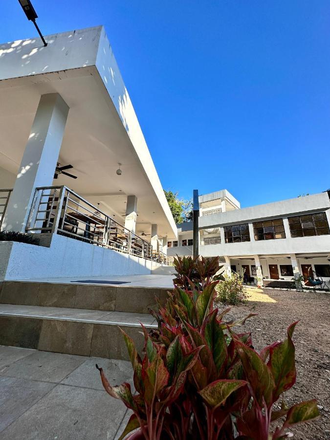Harbour Bliss Hotel 코른 외부 사진