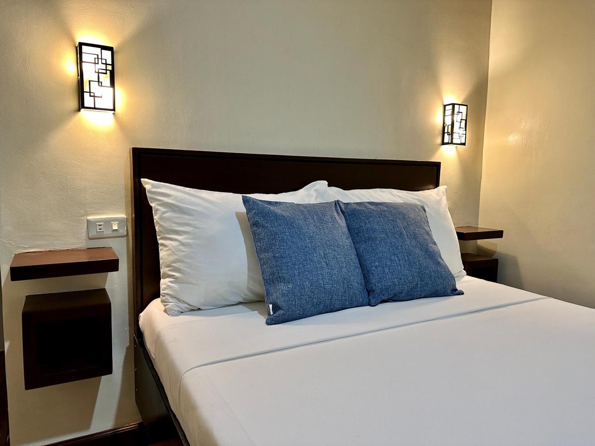 Harbour Bliss Hotel 코른 외부 사진