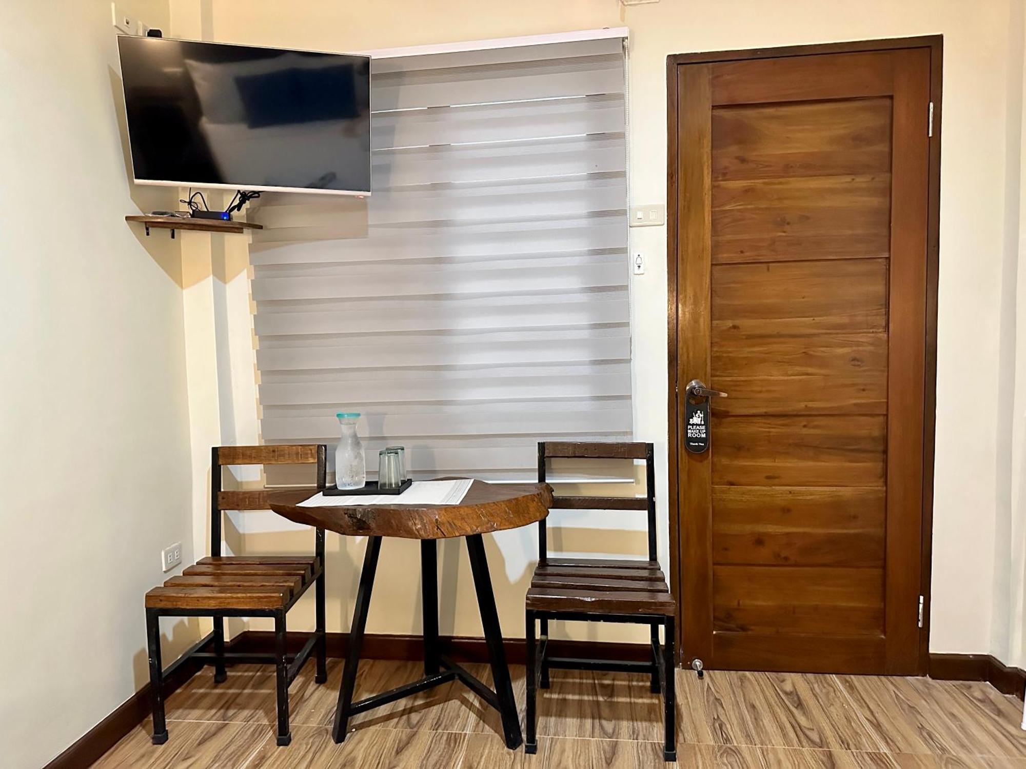 Harbour Bliss Hotel 코른 외부 사진