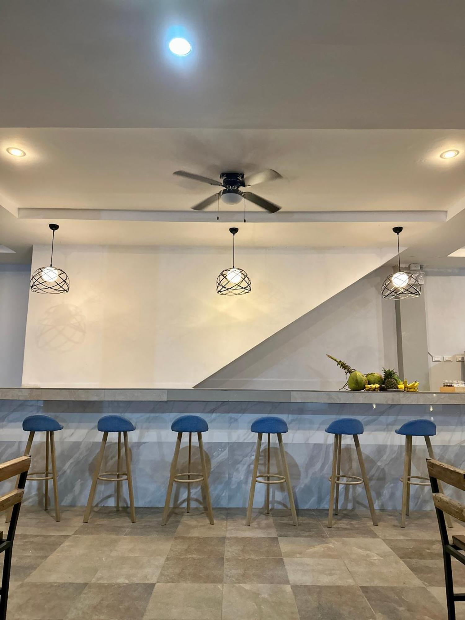 Harbour Bliss Hotel 코른 외부 사진
