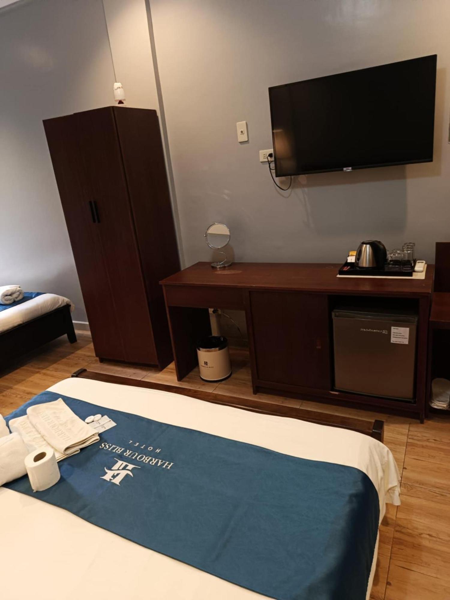 Harbour Bliss Hotel 코른 외부 사진