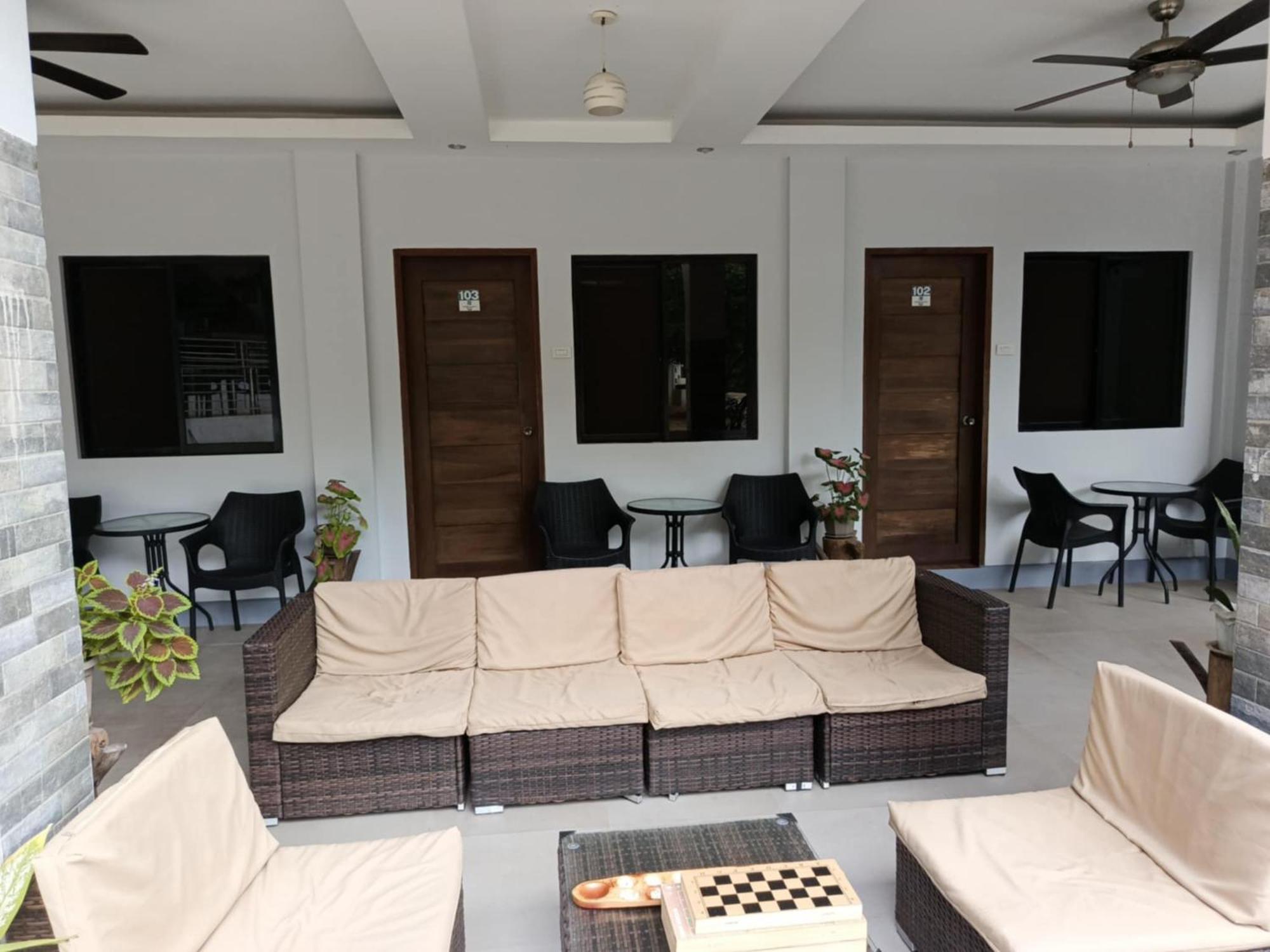 Harbour Bliss Hotel 코른 외부 사진